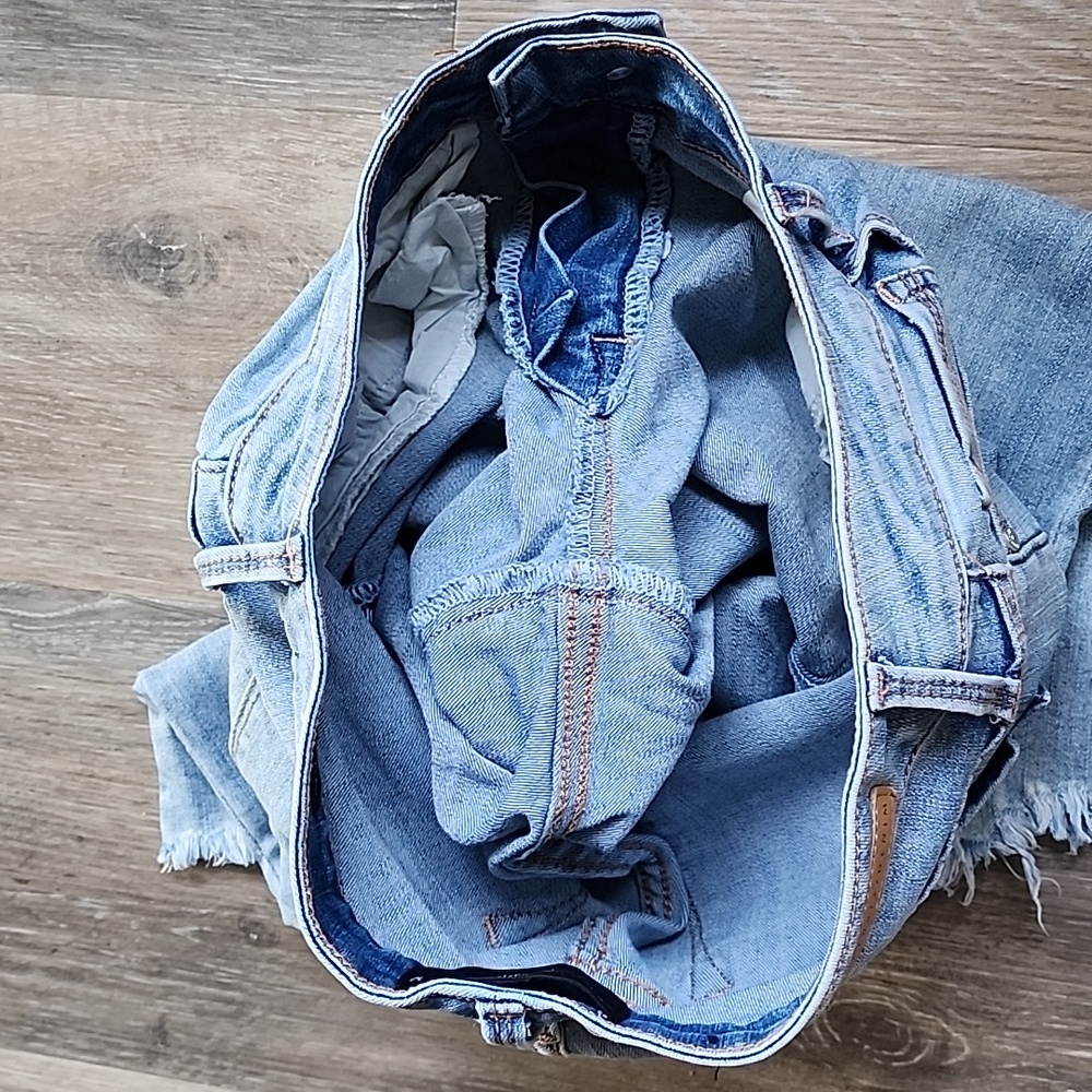 Sanctuary Women's Distressed Jeans - Picture 14 of 15